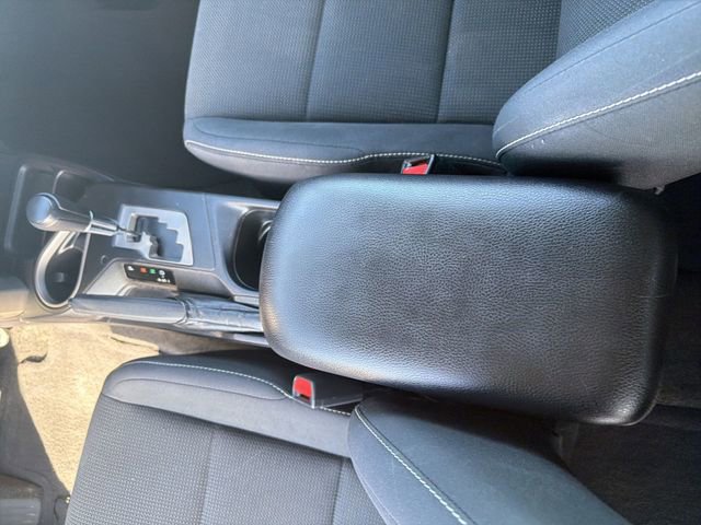 Used 2017 Toyota RAV4 XLE w/ Carpet Mat Package AWD/4WD image 23