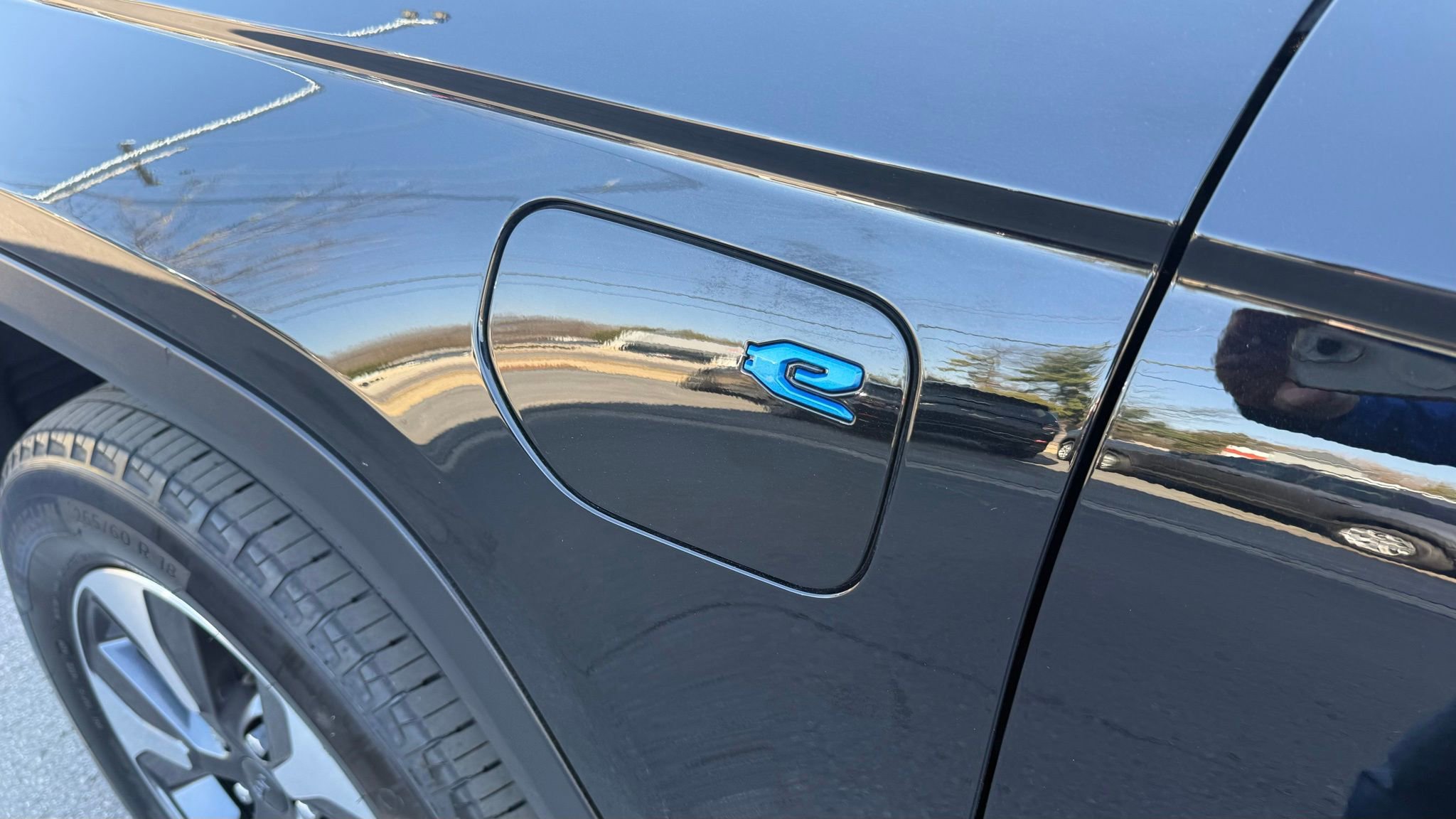 Used 2023 Jeep Grand Cherokee 4WD 4xe image 14