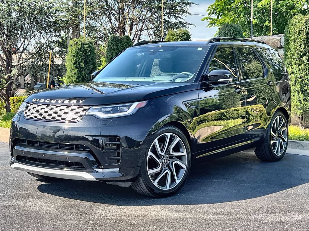 Certified 2025 Land Rover Discovery Metropolitan Edition AWD/4WD image 1