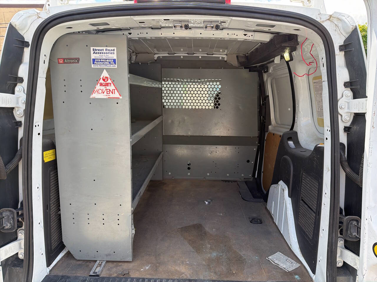 Used 2016 Ford Transit Connect XL FWD image 14