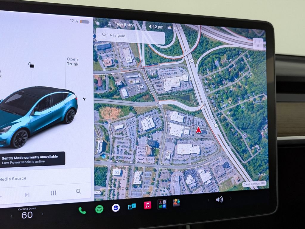 Used 2021 Tesla Model Y Long Range AWD/4WD image 18