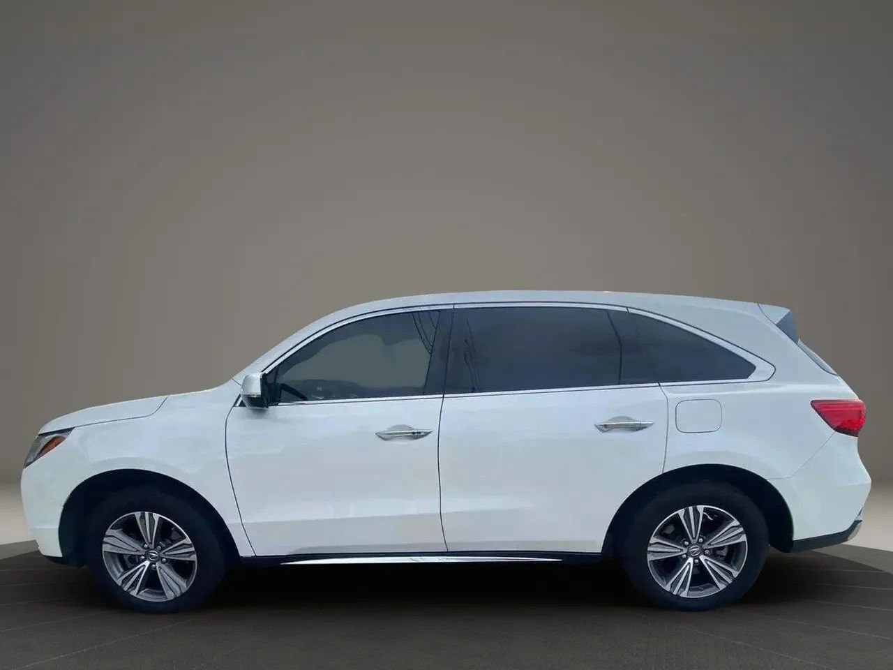 Used 2019 Acura MDX FWD image 4