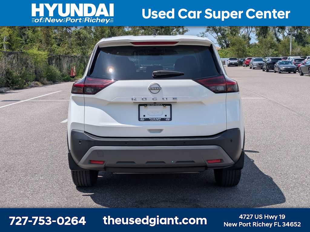 Used 2023 Nissan Rogue S FWD image 4