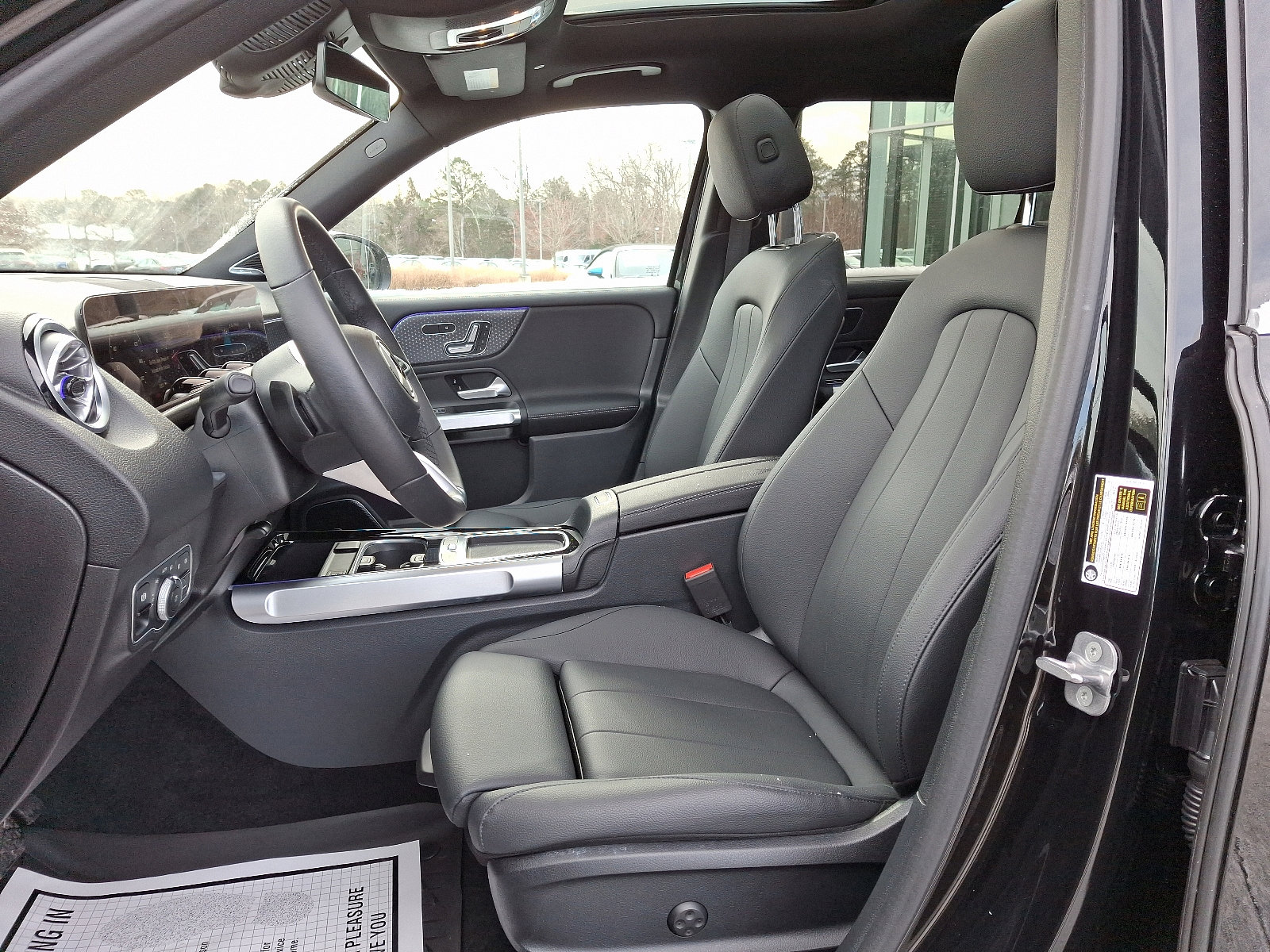 Certified 2024 Mercedes-Benz GLB 250 4MATIC image 13