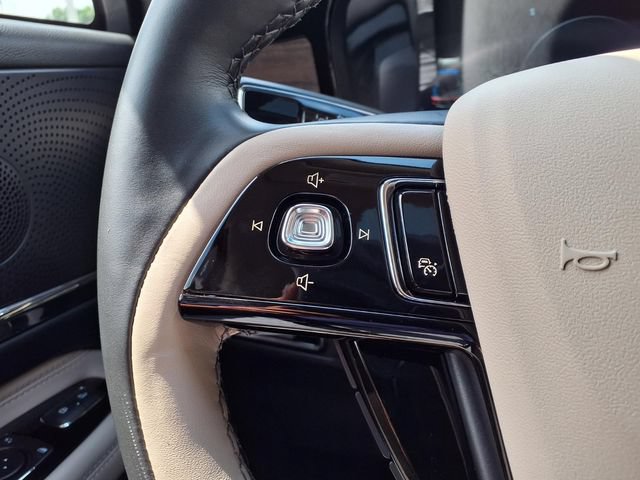 Certified 2026 Lincoln Corsair Grand Touring w/ Jet Appearance Package AWD/4WD image 15
