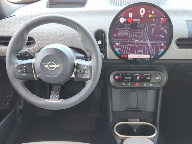 Used 2025 MINI Cooper 2-Door Hardtop FWD image 25