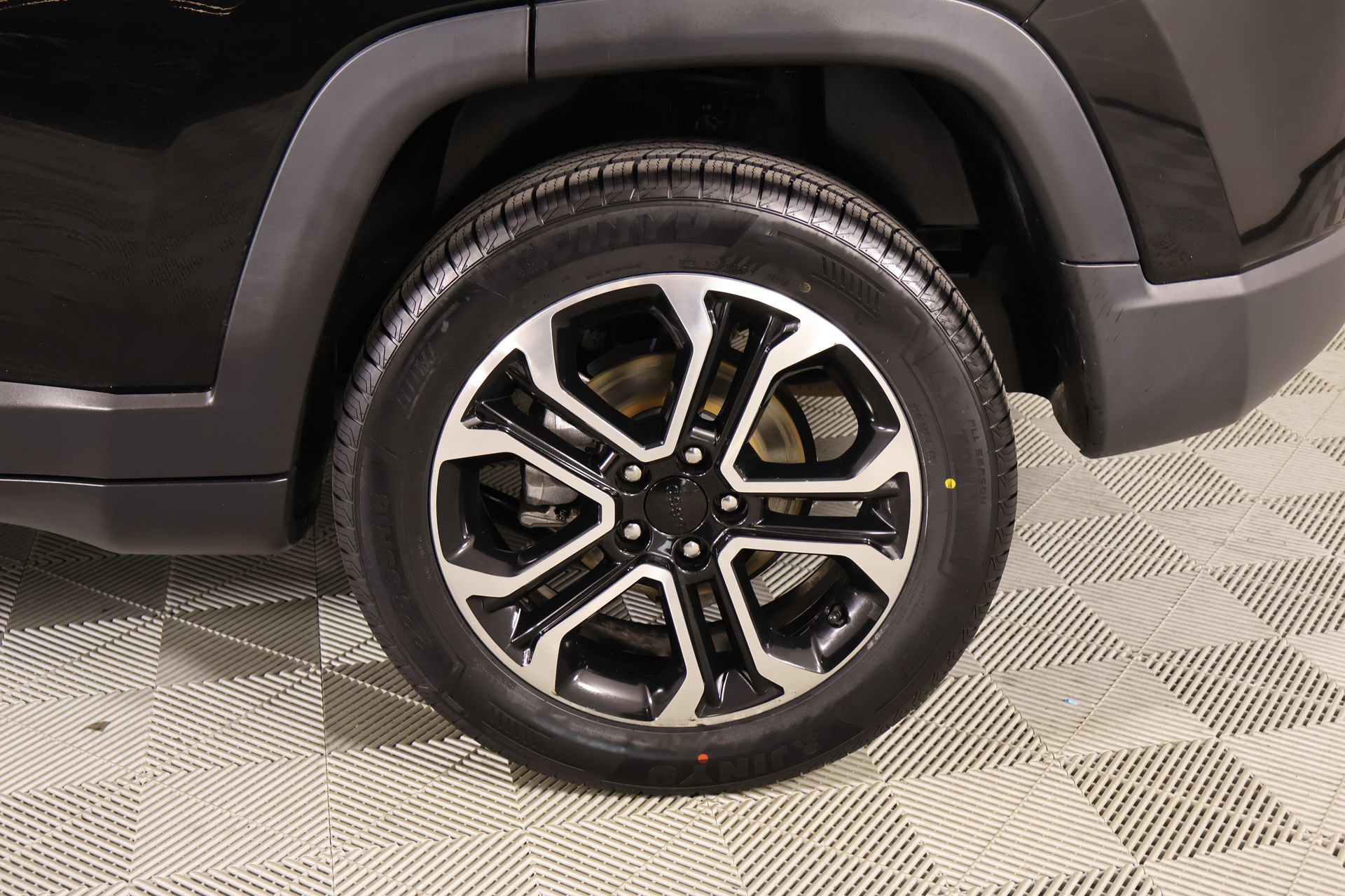 Used 2022 Jeep Compass Limited AWD/4WD image 18