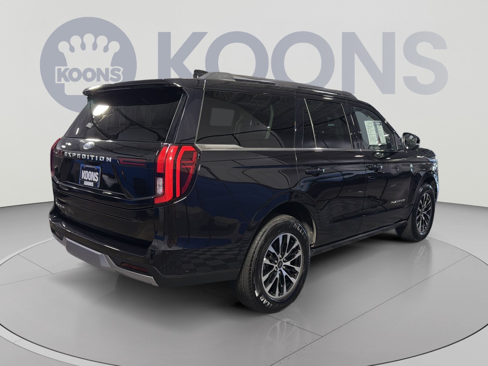 Used 2025 Ford Expedition Platinum AWD/4WD image 7
