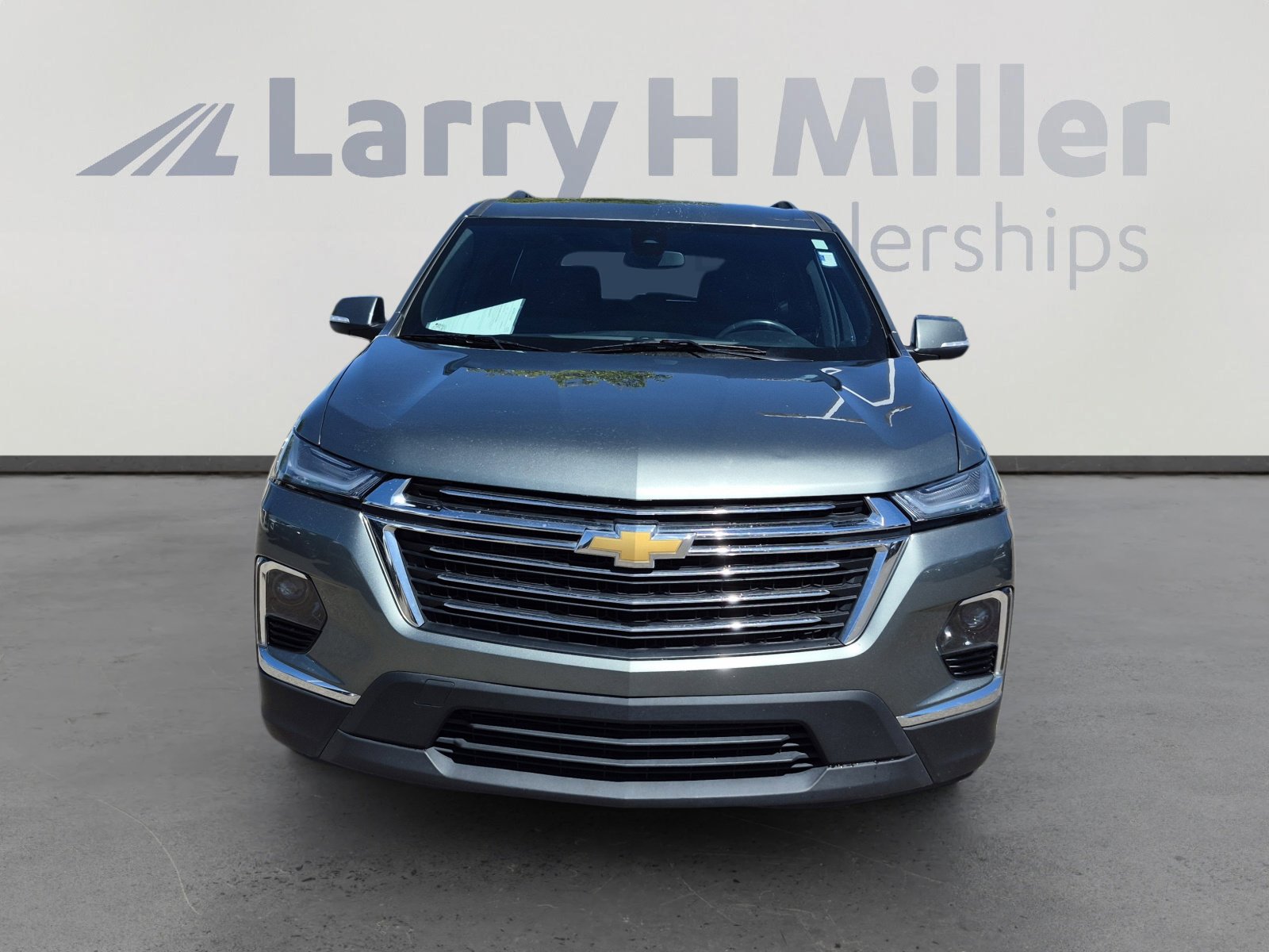 Used 2022 Chevrolet Traverse LT w/ LPO, Cargo Package AWD/4WD image 8