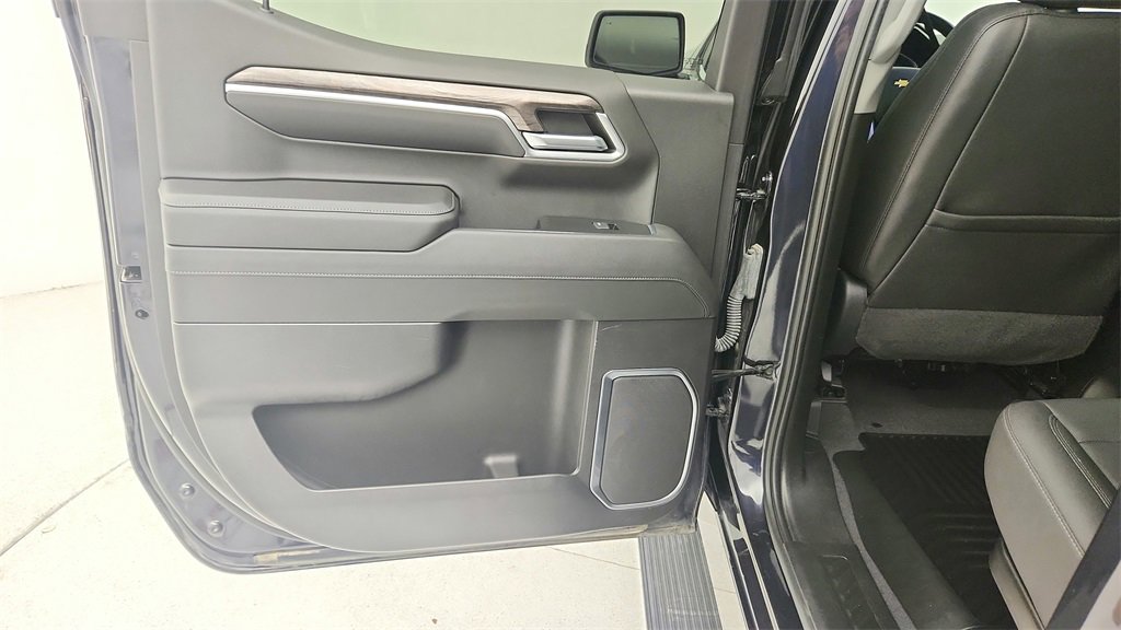 Used 2022 Chevrolet Silverado 1500 LTZ image 27