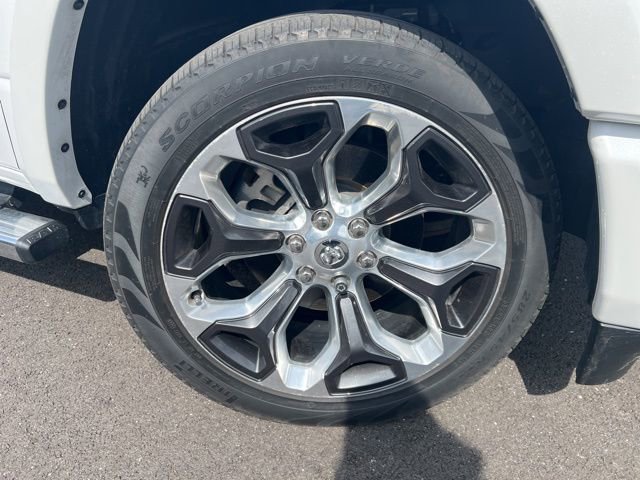Used 2022 RAM 1500 Limited w/ Body-Colour Bumper Group image 39