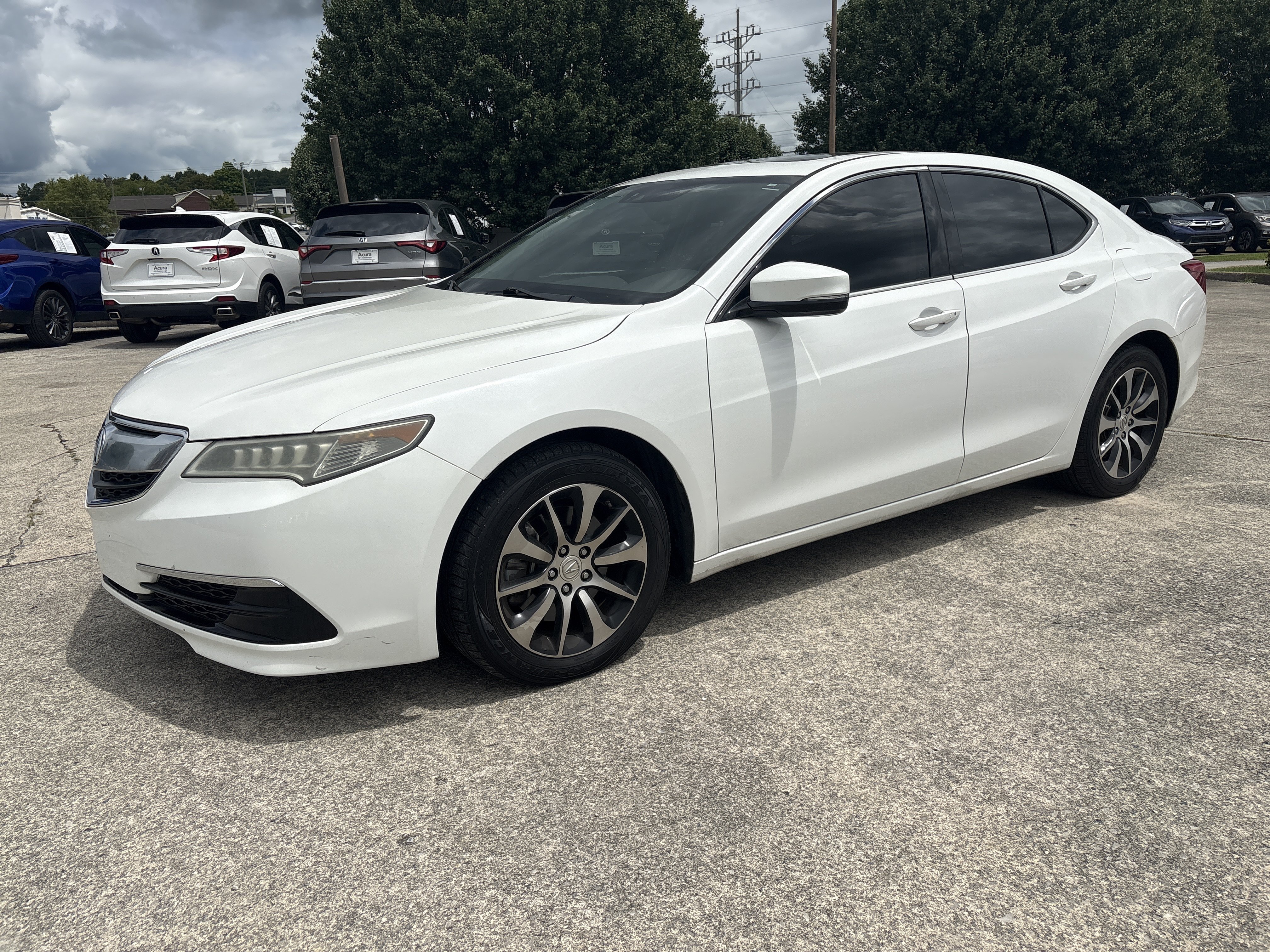 Certified 2017 Acura TLX w/ Technology Package FWD image 4