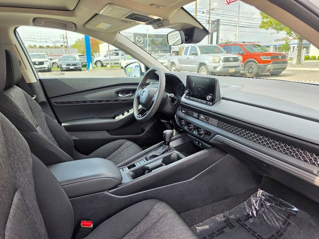 Used 2024 Honda Accord EX image 11