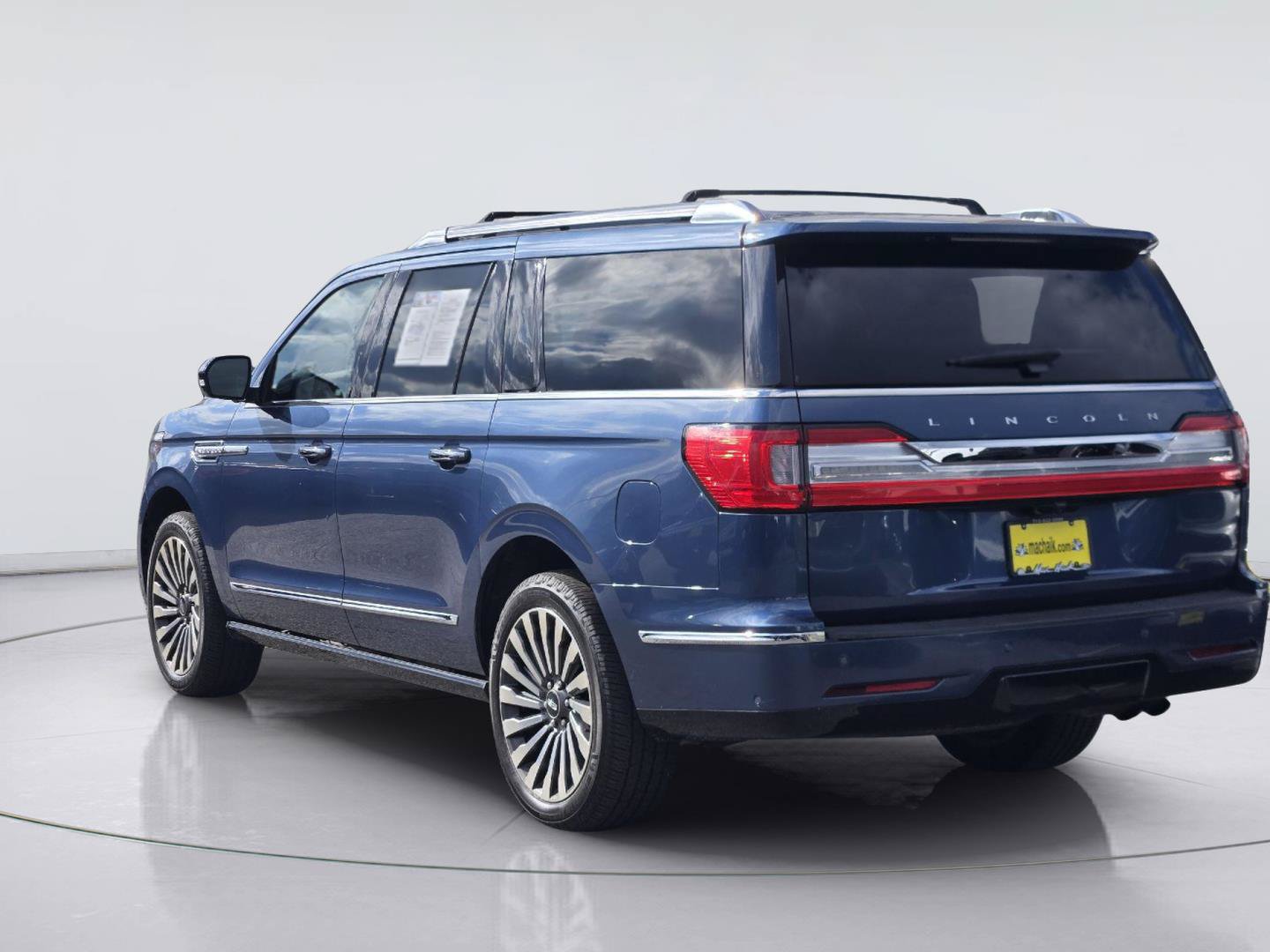 Used 2019 Lincoln Navigator L Reserve AWD/4WD image 5