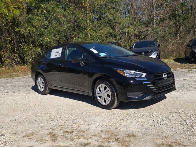 New 2025 Nissan Versa S w/ Trunk Package FWD image 2