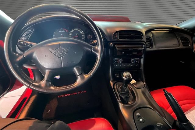 Used 2001 Chevrolet Corvette Coupe w/ Preferred Equipment Group2 RWD image 5