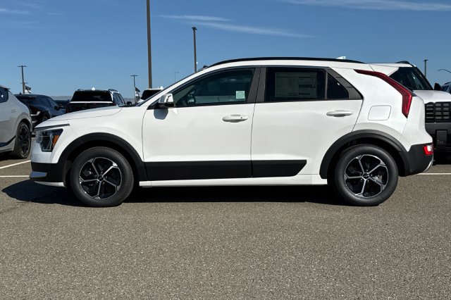New 2026 Kia Niro EX FWD image 10