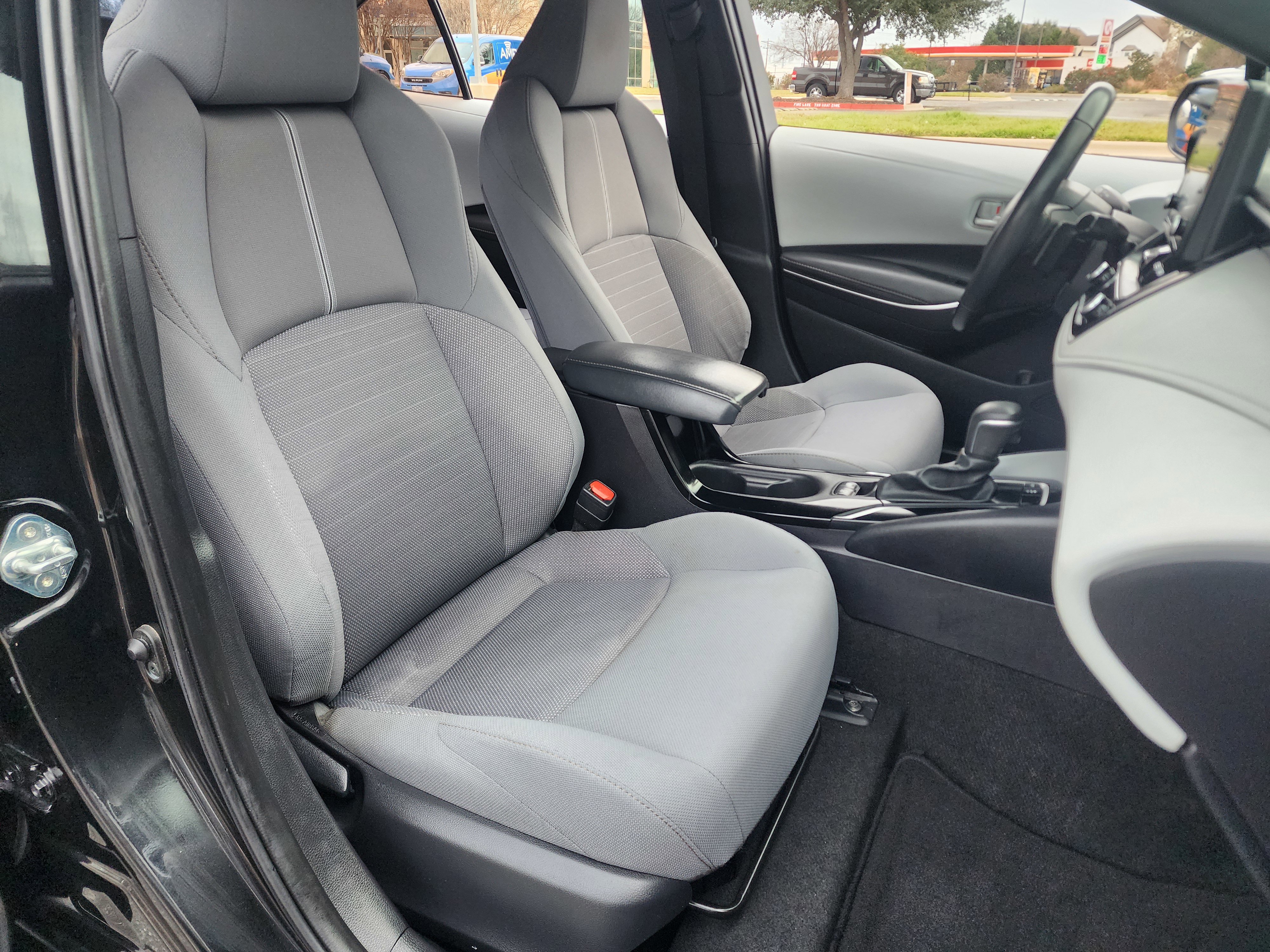 Used 2022 Toyota Corolla SE FWD image 14