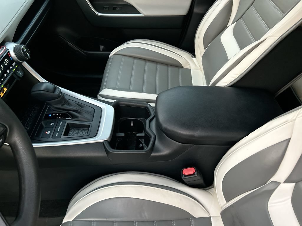 Certified 2025 Toyota RAV4 XLE w/ Convenience Package FWD image 29
