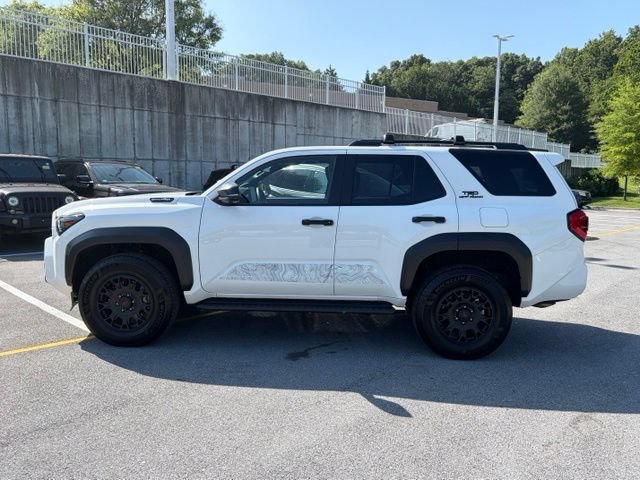 Used 2025 Toyota 4Runner TRD Off-Road Premium w/ Tow Technology Package AWD/4WD image 4