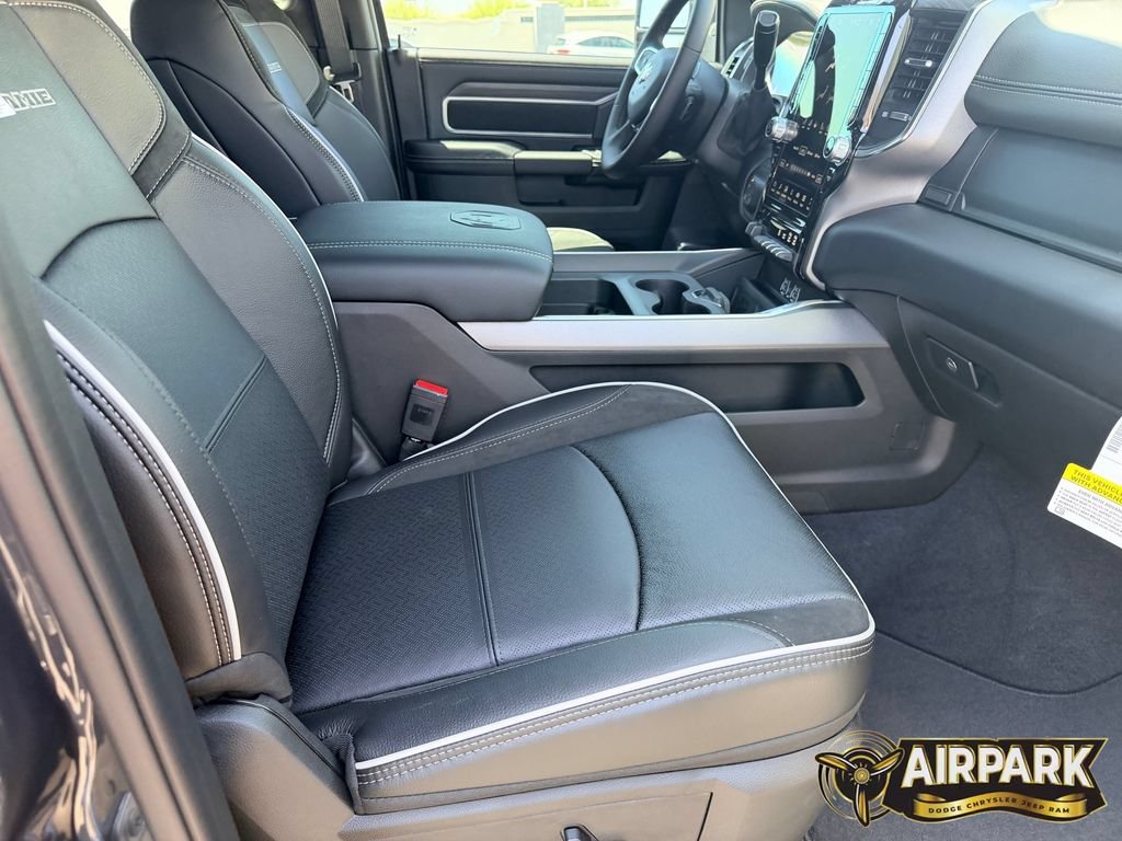 New 2026 RAM 2500 Laramie w/ Night Edition AWD/4WD image 12