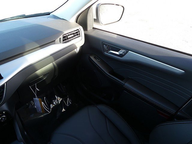 New 2025 Ford Escape SE w/ PHEV Premium Package image 22