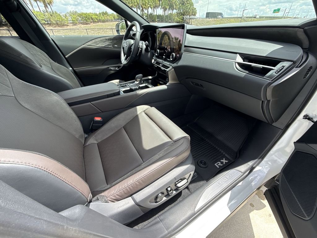 New 2026 Lexus RX 350h AWD/4WD image 15