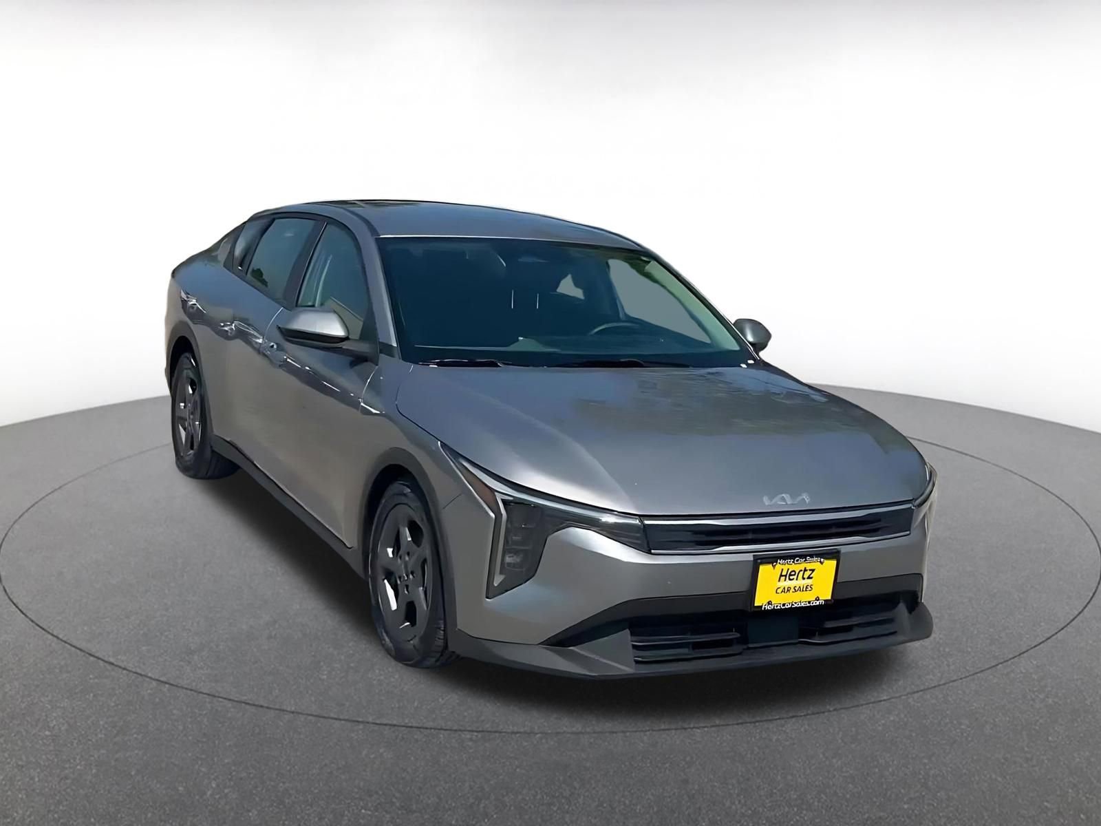 Used 2025 Kia K4 FWD image 3