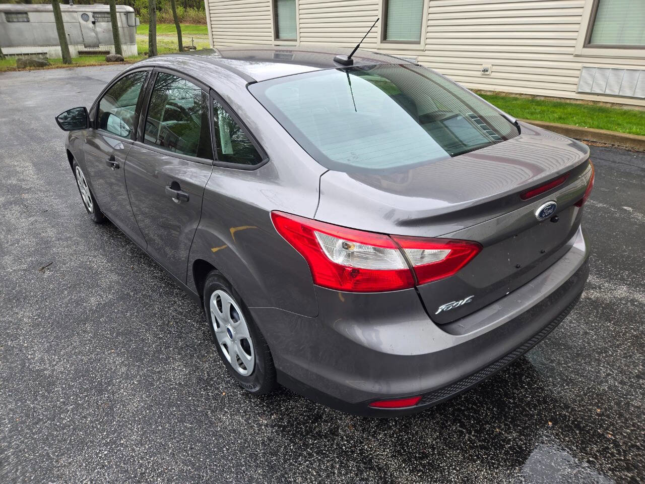 Used 2012 Ford Focus S FWD image 6