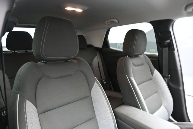 Used 2024 Chevrolet TrailBlazer LT w/ LT Cold Weather Package FWD image 28
