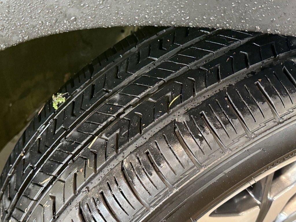 Used 2021 Kia Seltos SX w/ SX Sunroof Package image 21