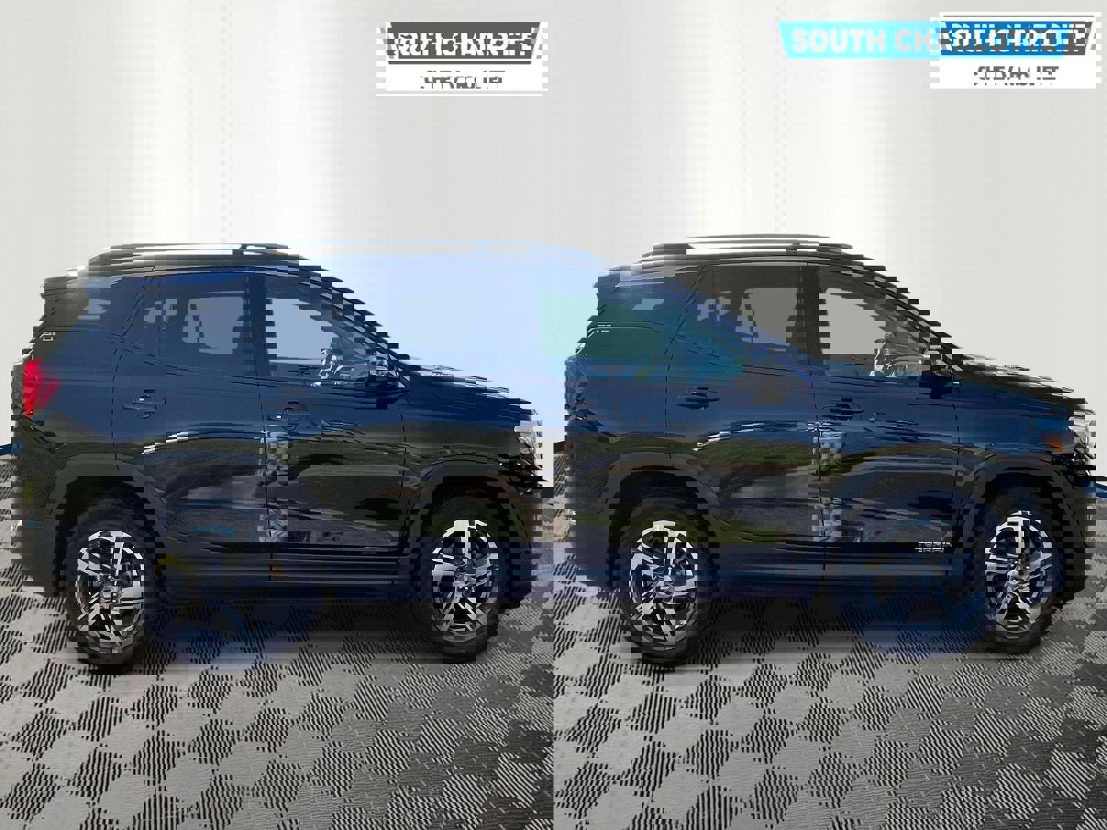 Used 2021 GMC Terrain SLT w/ LPO, Floor Liner Package image 4