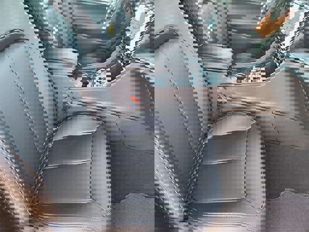 New 2025 Jeep Grand Cherokee L Limited w/ Black Appearance Package image 11