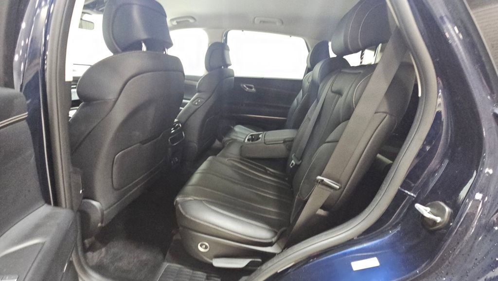 Used 2024 Genesis GV80 2.5T image 15