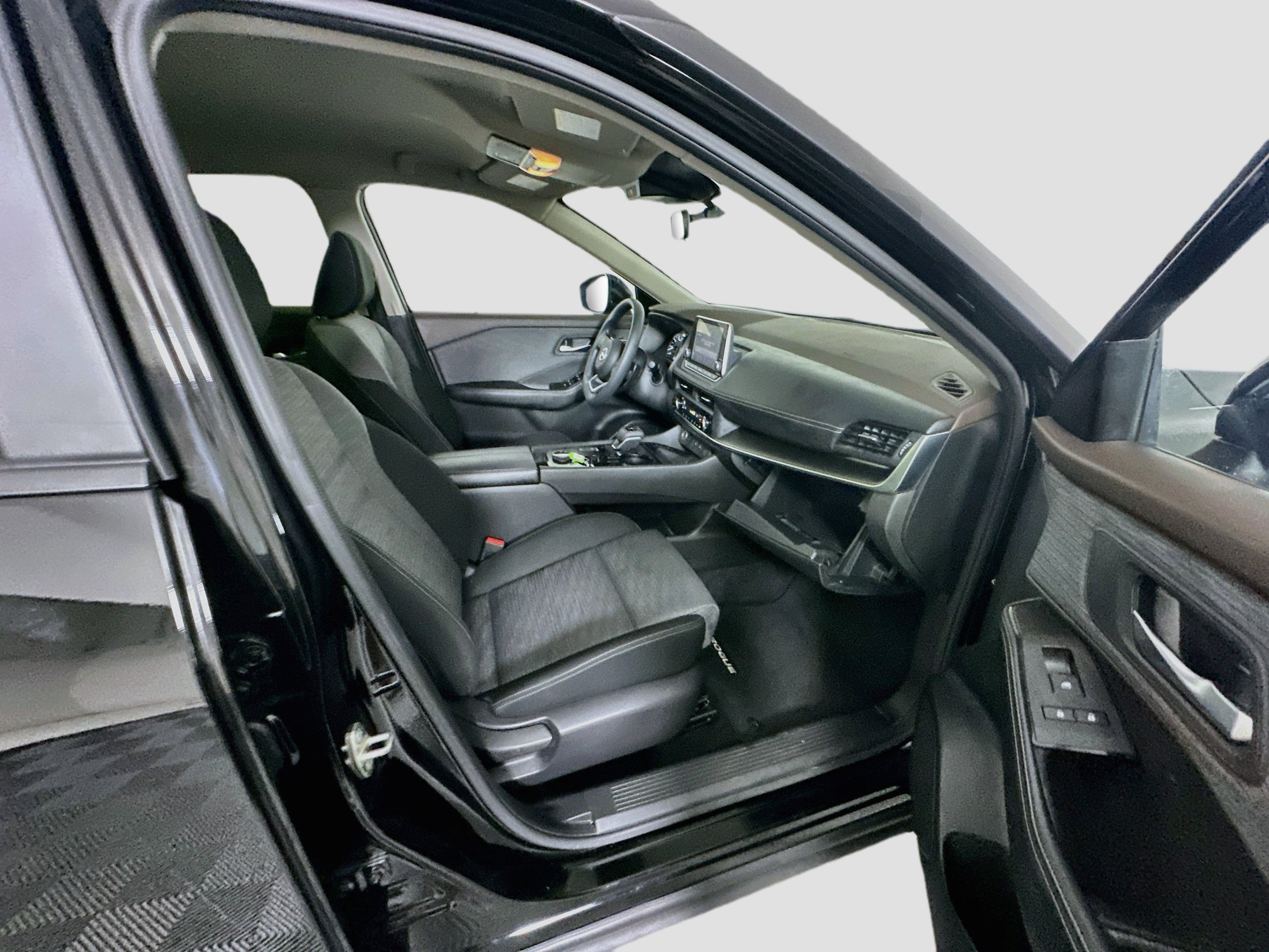 Used 2023 Nissan Rogue SV AWD/4WD image 29