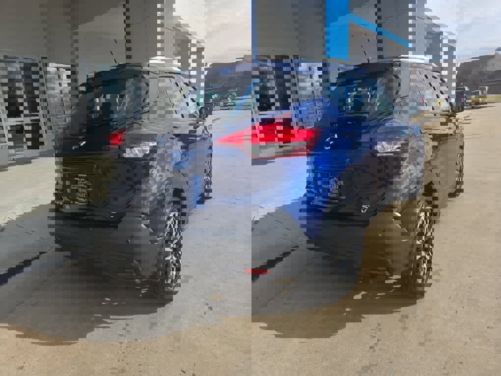 Used 2020 Nissan Kicks SV image 7