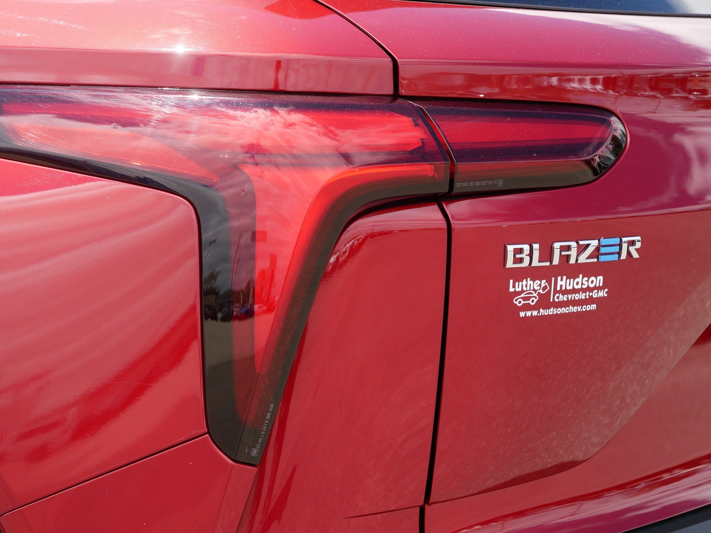 Used 2024 Chevrolet Blazer EV LT AWD/4WD image 17