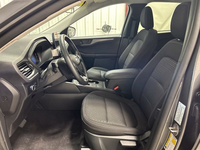 Used 2025 Ford Escape Active w/ Cold Weather Package AWD/4WD image 13