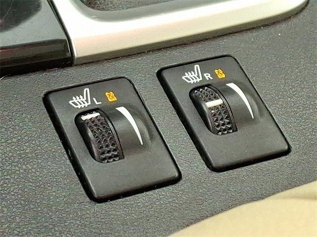 Used 2019 Toyota Highlander XLE image 25