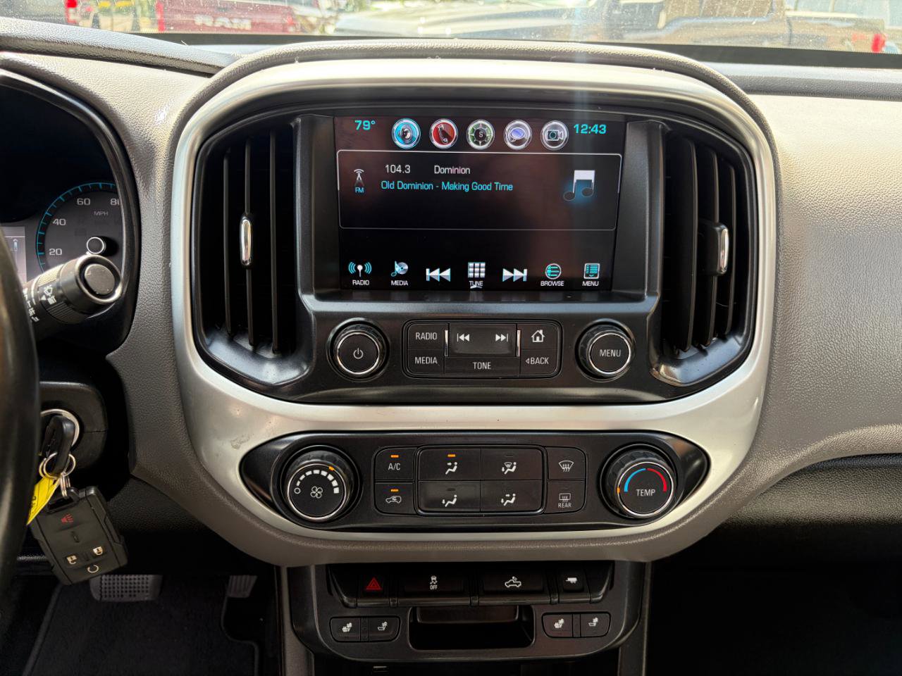 Used 2018 Chevrolet Colorado LT w/ LT Convenience Package AWD/4WD image 17