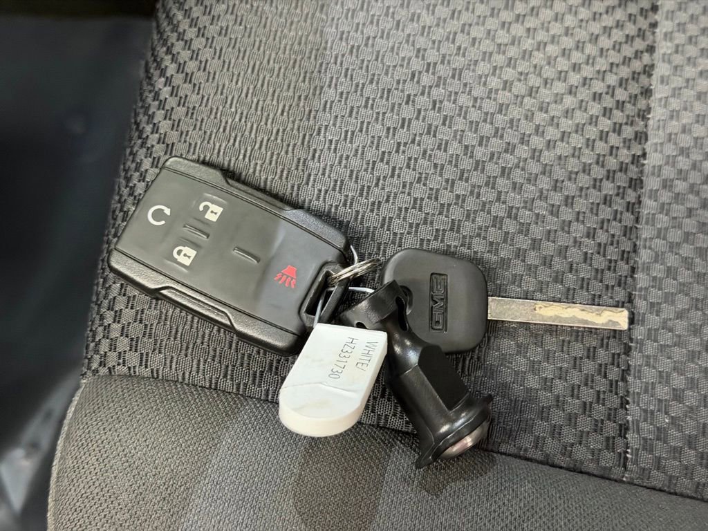 Used 2017 GMC Sierra 1500 SLE image 29