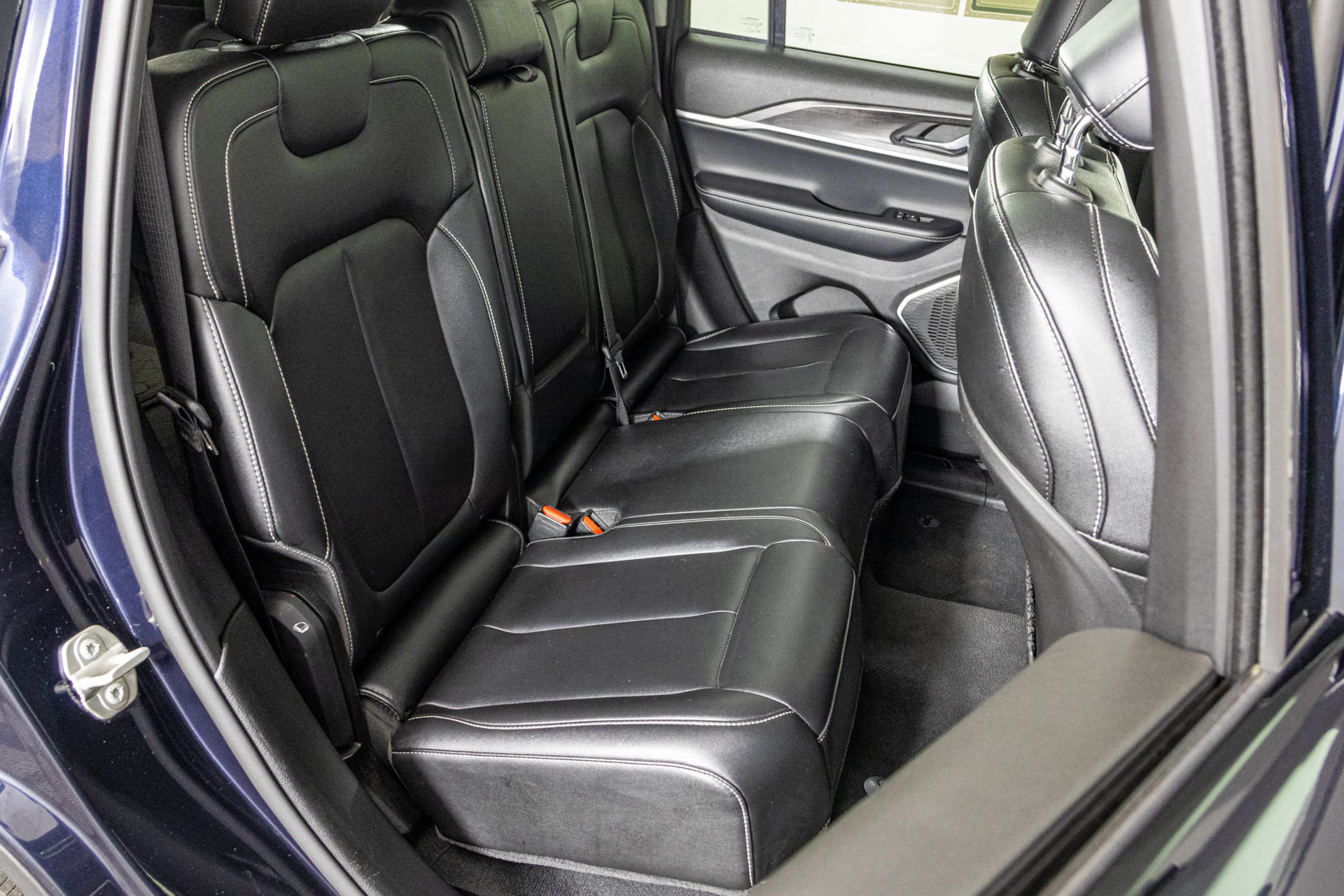 Used 2024 Jeep Grand Cherokee Limited 4xe AWD/4WD image 43