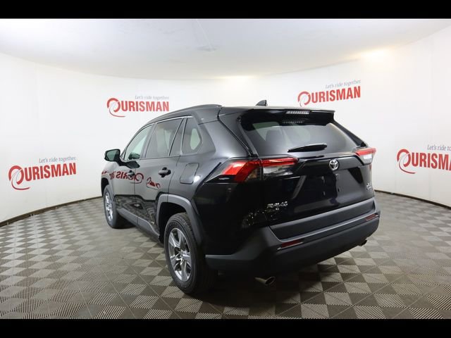 Used 2025 Toyota RAV4 XLE image 8
