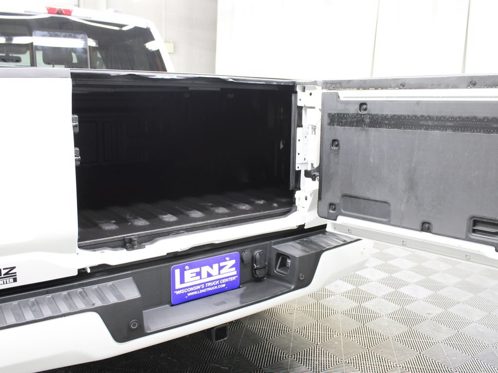 Used 2025 Ford F150 Platinum w/ FX4 Off-Road Package AWD/4WD image 52