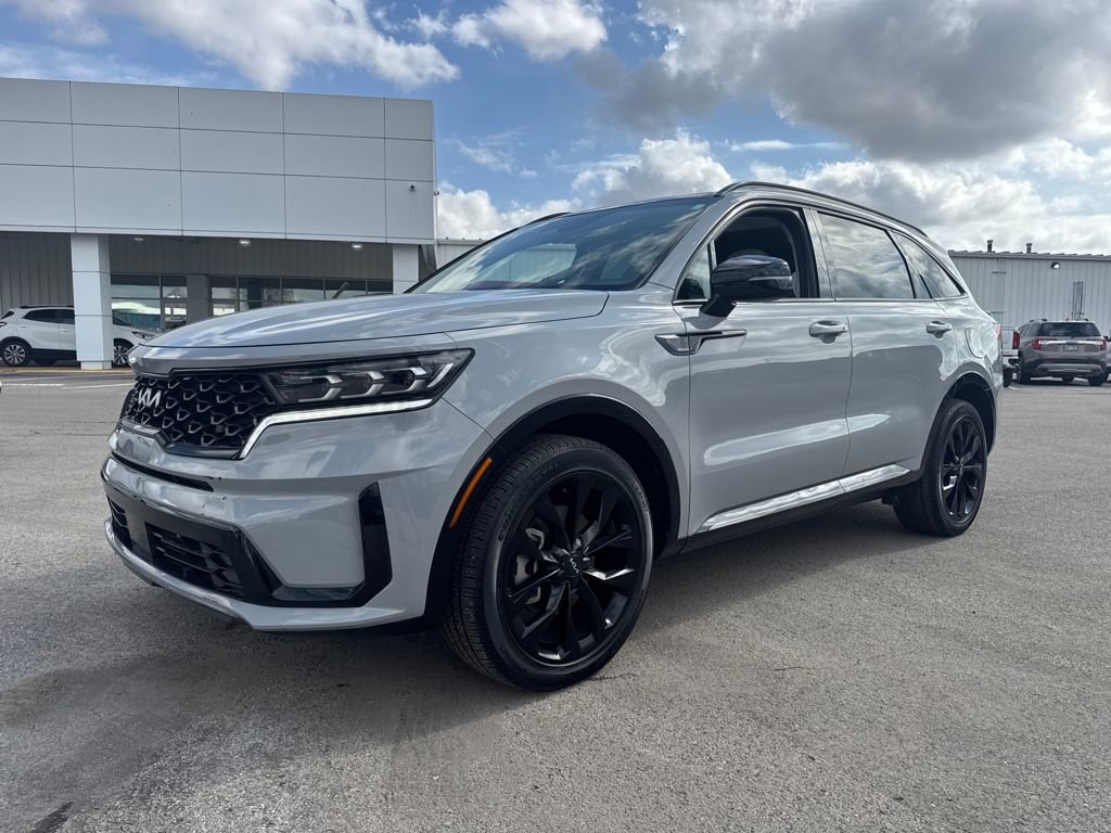 Used 2023 Kia Sorento SX image 2