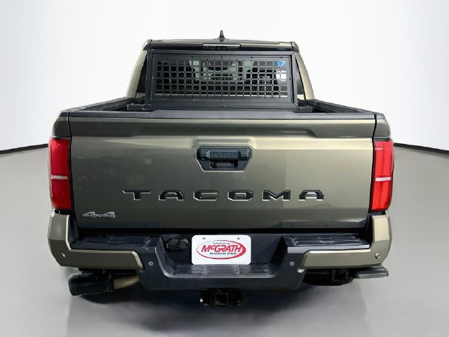 Used 2024 Toyota Tacoma TRD Off-Road w/ TRD Off Road Premium Package AWD/4WD image 19