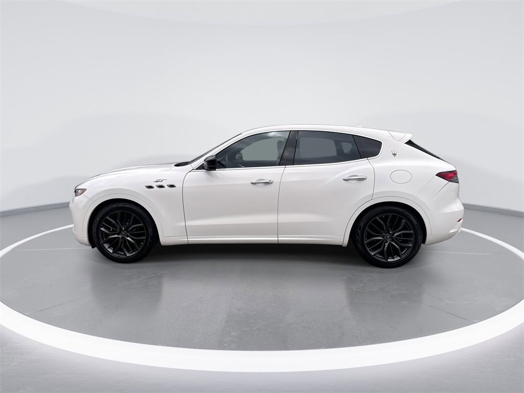 New 2024 Maserati Levante GT Ultima image 4