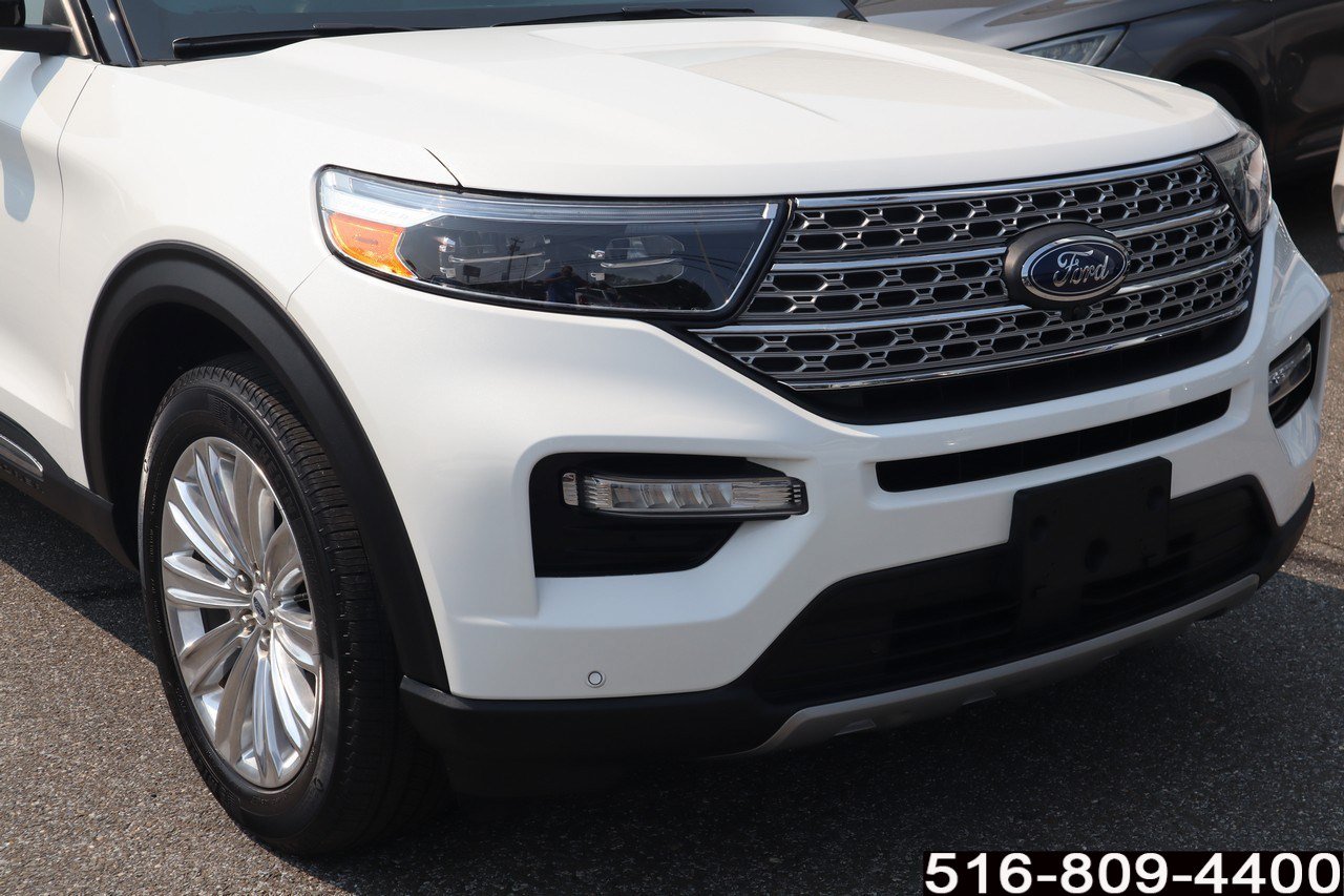 Used 2023 Ford Explorer Limited w/ Limited Technology Package AWD/4WD image 2