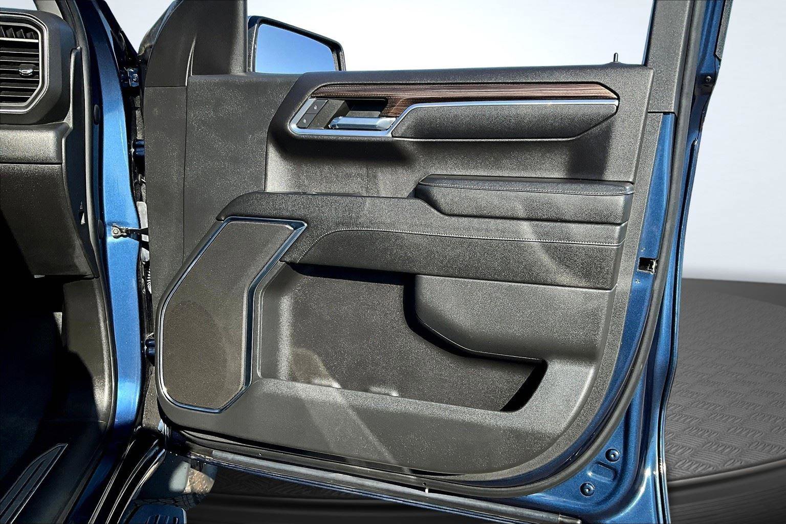 Used 2023 Chevrolet Silverado 1500 LT image 25