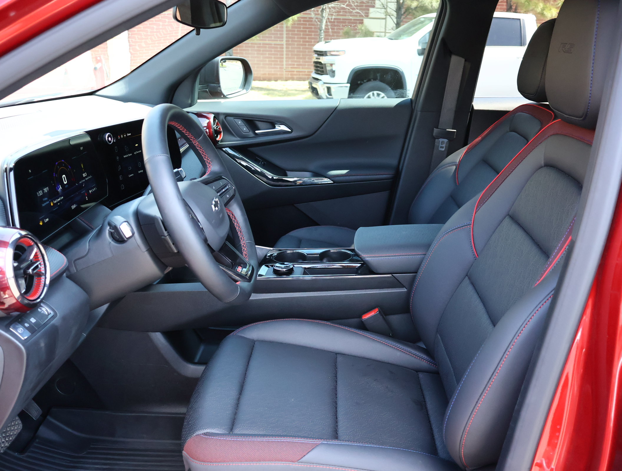 Used 2026 Chevrolet Equinox RS w/ Convenience Package III FWD image 11